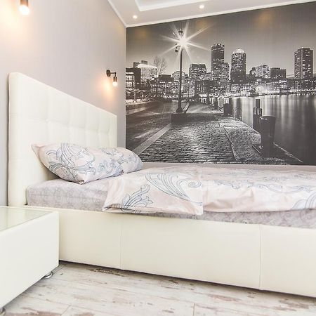 Vip Apartmen Appartamento Sumy Esterno foto