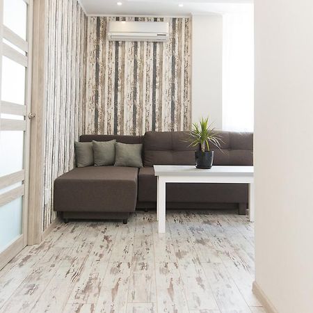 Vip Apartmen Appartamento Sumy Esterno foto