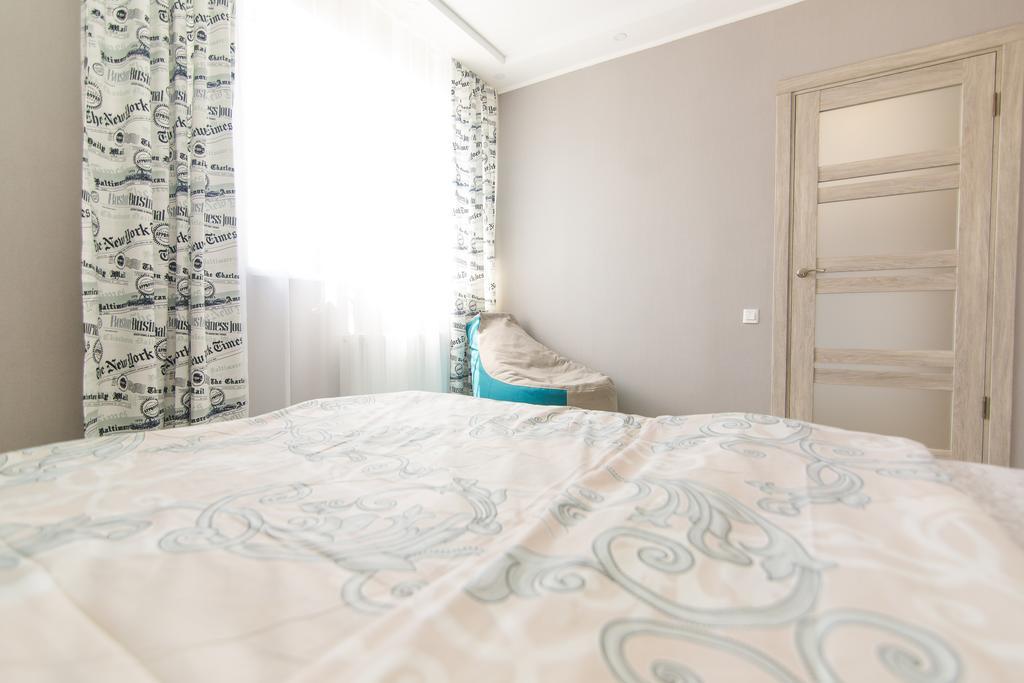 Vip Apartmen Appartamento Sumy Esterno foto
