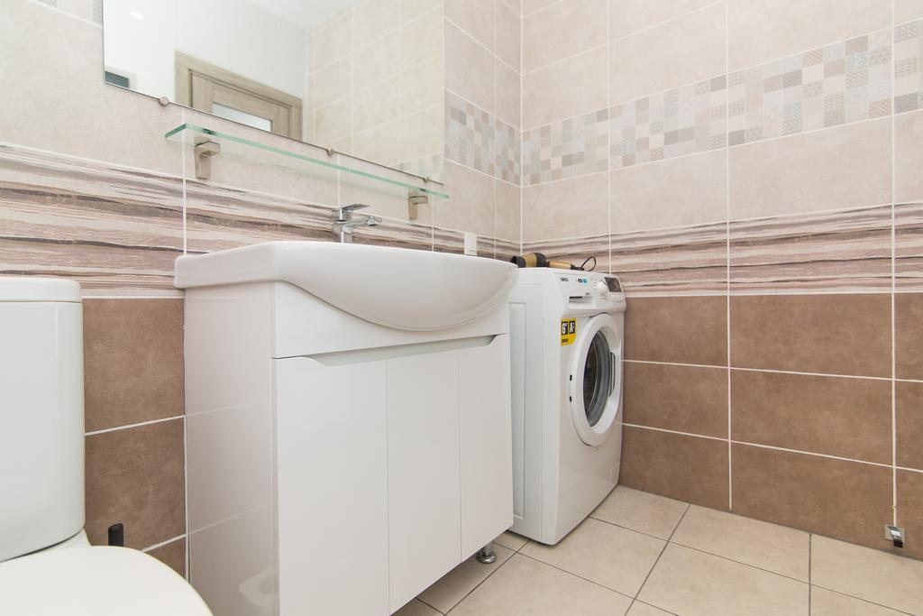 Vip Apartmen Appartamento Sumy Esterno foto